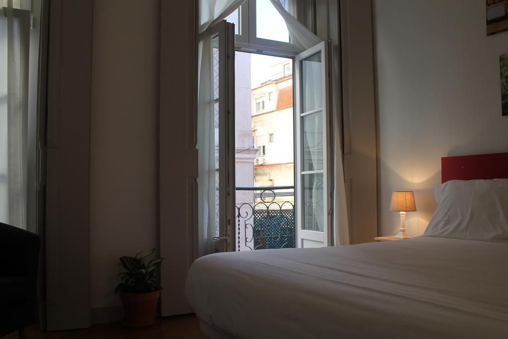 Inn Possible Lisbon Hostel Room photo